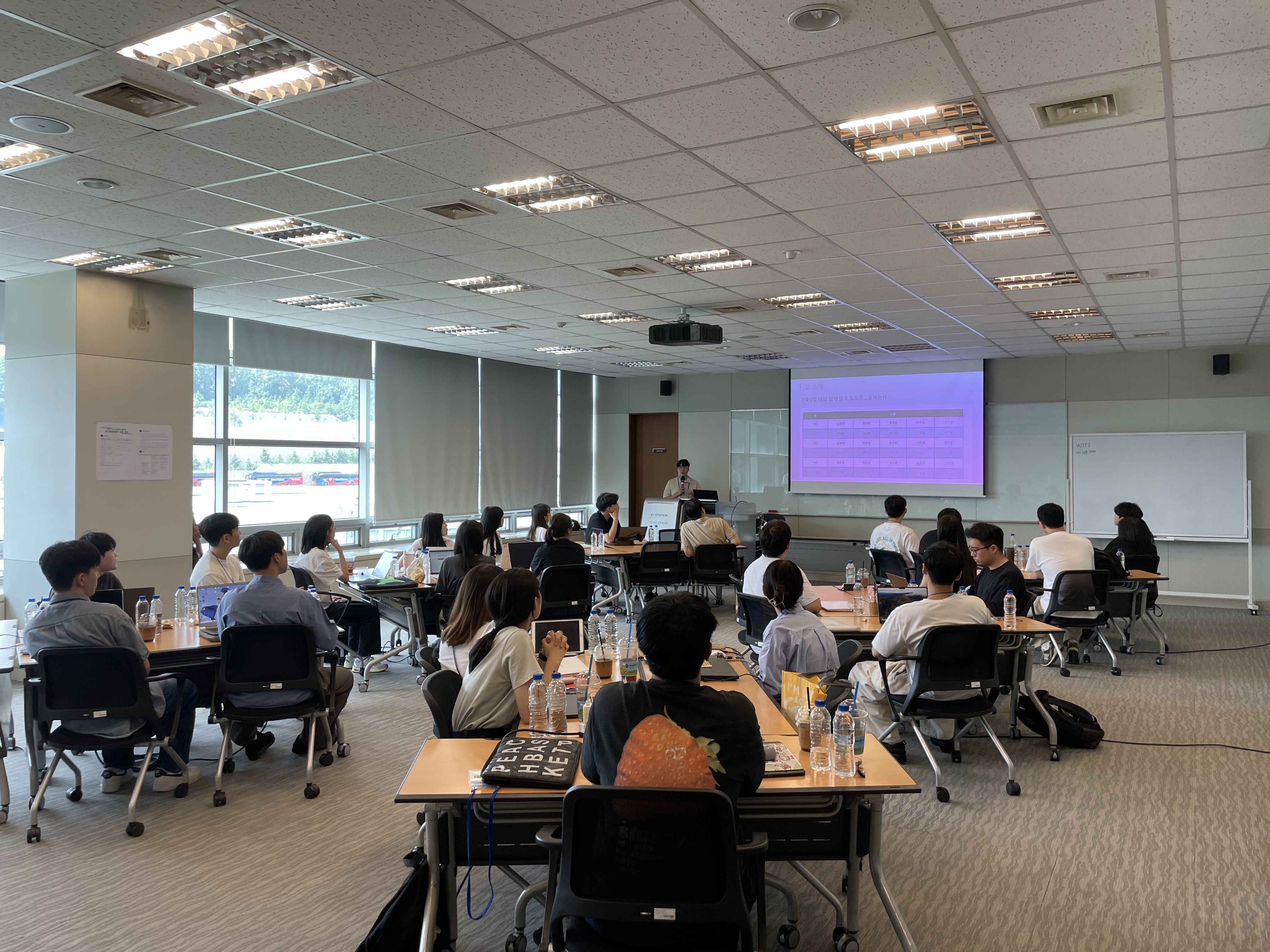 [컨소시엄] 2024년 컨소시엄대학과 함께하는  '반도체 융합 캠프'